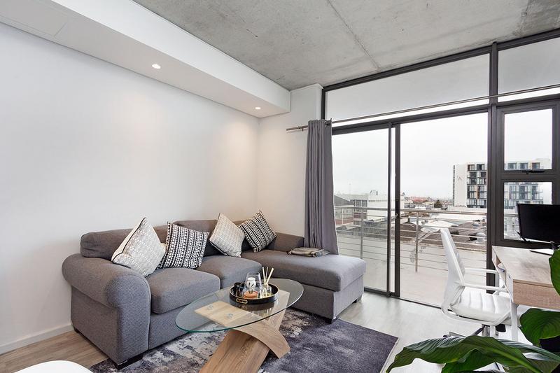 To Let 1 Bedroom Property for Rent in Woodstock Western Cape